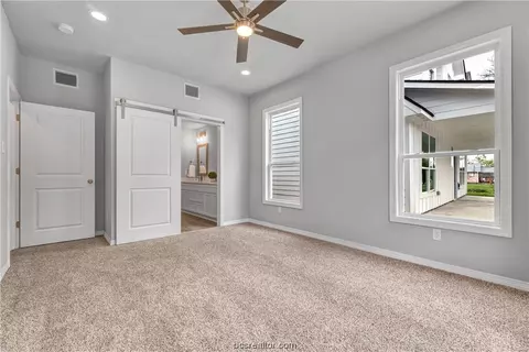 1398 E 21st St, Bryan, TX 77803 photo 15