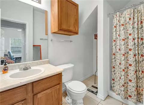 2427 Berger Dr, Bryan, TX 77802 photo 11