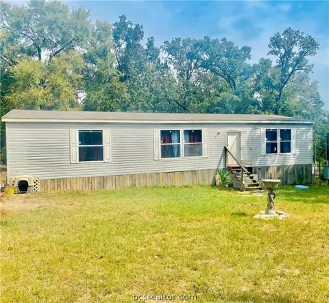 420 E Lakeview Dr, Trinity, TX 75862 photo 1