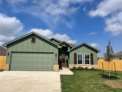 197 Brazos Bnd, Snook, TX 77878