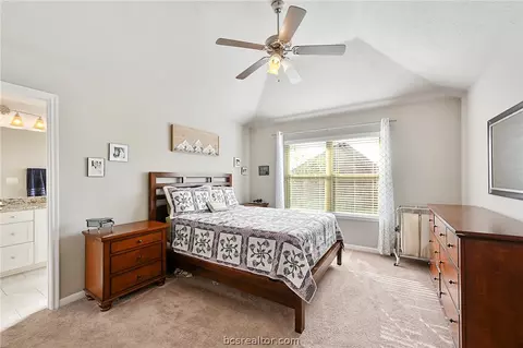 2121 Dumfries Dr, Bryan, TX 77807 photo 9