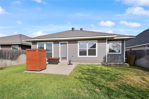 2121 Dumfries Dr, Bryan, TX 77807 photo 18