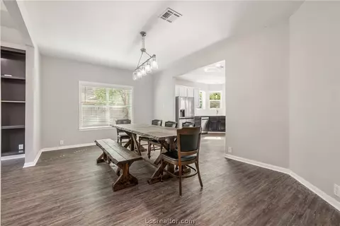 2306 Valley View Dr, Bryan, TX 77802 photo 11