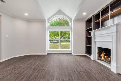 2306 Valley View Dr, Bryan, TX 77802 photo 10