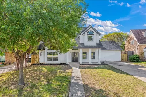 2306 Valley View Dr, Bryan, TX 77802 photo 1