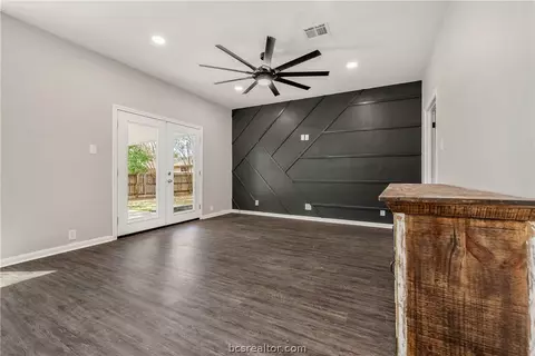 2306 Valley View Dr, Bryan, TX 77802 photo 14