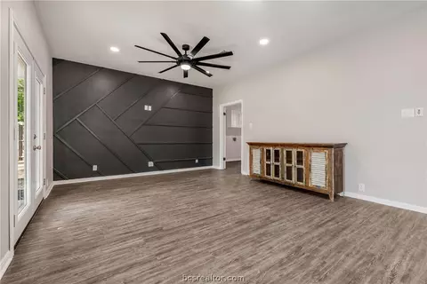 2306 Valley View Dr, Bryan, TX 77802 photo 15