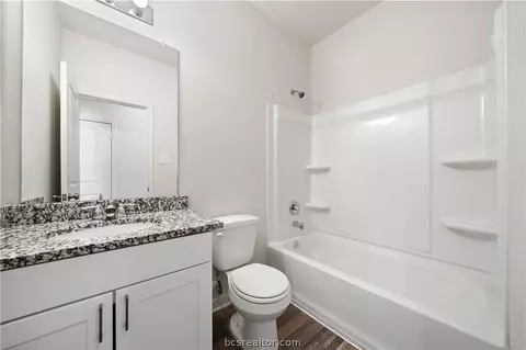 5501 Fox Blf, Bryan, TX 77807 photo 5