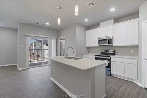 1326 Prairie Drive 121, Bryan, TX 77803 photo 9