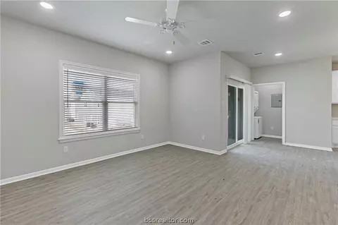 1326 Prairie Drive 121, Bryan, TX 77803 photo 4