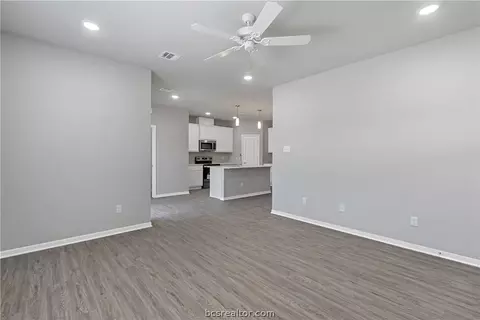 1326 Prairie Drive 121, Bryan, TX 77803 photo 6