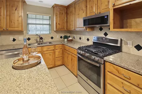 2605 Priscilla Ct, Bryan, TX 77802 photo 14