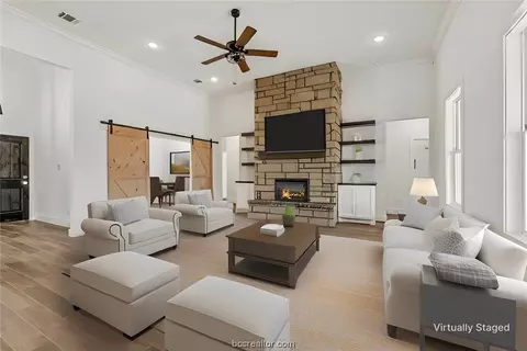 6560 Agave Ct, Bryan, TX 77808