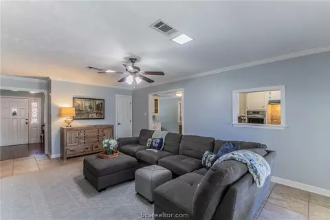 1114 Lamar Dr, Bryan, TX 77802 photo 5