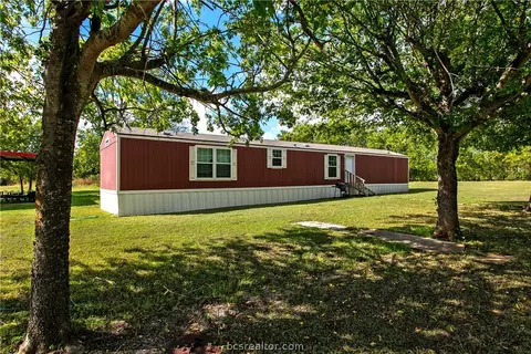 249 Kidd St, Caldwell, TX 77836