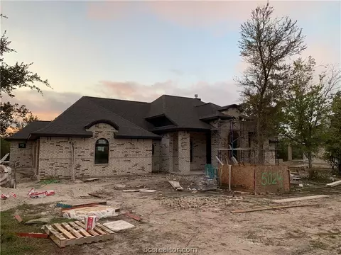 5024 Glory Rd, Bryan, TX 77808 photo 2