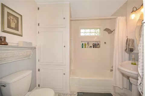 1019 E 27th St, Bryan, TX 77803 photo 16