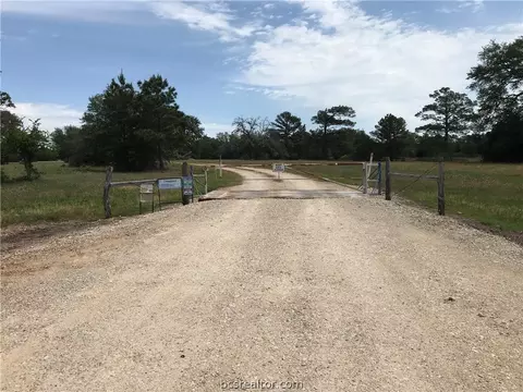 6324 N Highway 77 Hwy, La Grange, TX 78945