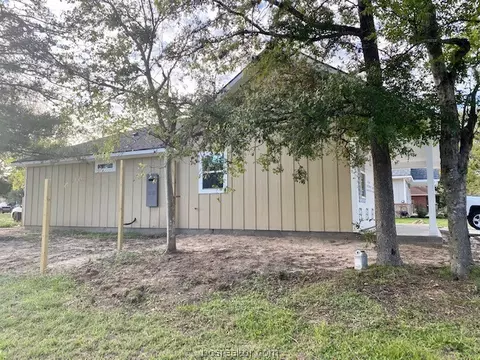 245 Peach, Bryan, TX 77803 photo 13