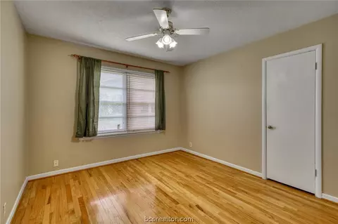 702 Esther, Bryan, TX 77802 photo 17