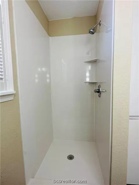 702 Esther, Bryan, TX 77802 photo 19