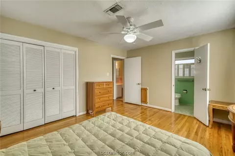 702 Esther, Bryan, TX 77802 photo 16