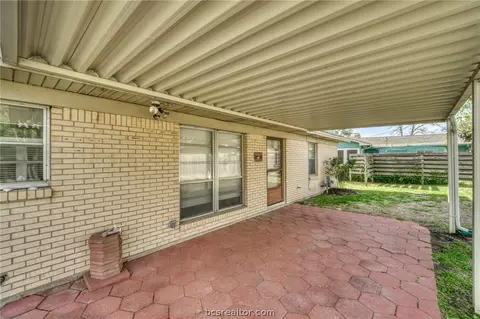 702 Esther, Bryan, TX 77802 photo 27