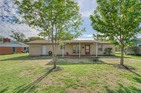 702 Esther, Bryan, TX 77802 photo 22