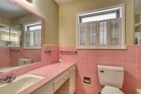 702 Esther, Bryan, TX 77802 photo 20