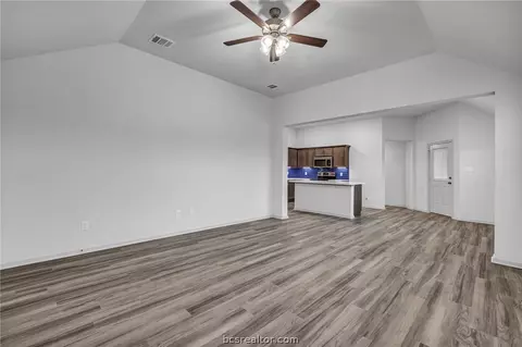 2863 Messenger Way, Bryan, TX 77803 photo 6