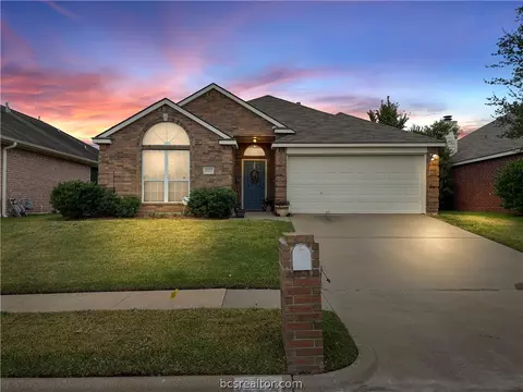 2603 Trophy Dr, Bryan, TX 77802 photo 1