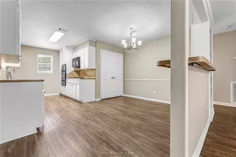1711 Luza St, Bryan, TX 77802 photo 13
