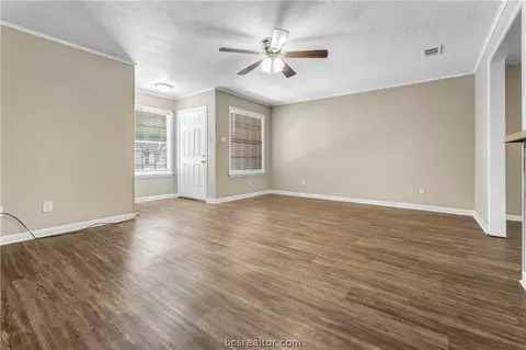 1711 Luza St, Bryan, TX 77802 photo 14