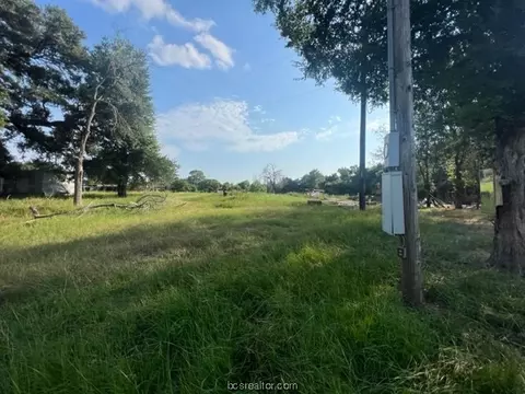 9700 Pr 4011, Caldwell, TX 77836