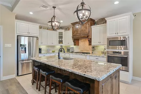 3012 Nobel Ct, Bryan, TX 77808 photo 4