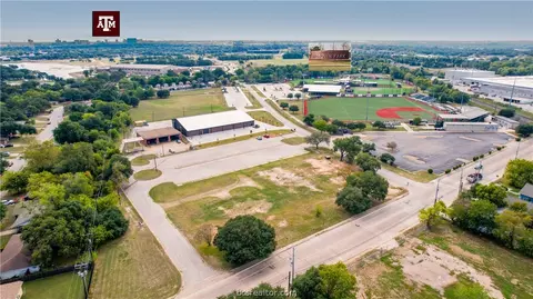 511 W Carson St, Bryan, TX 77801