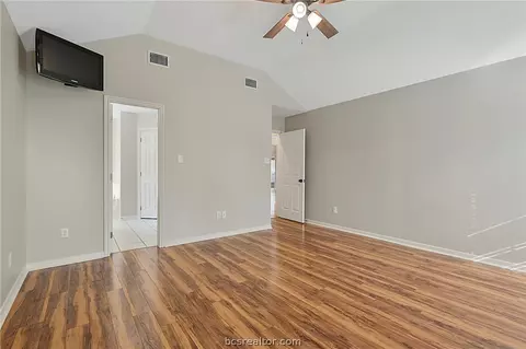 3918 Brighton Dr, Bryan, TX 77802 photo 12
