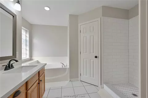 3918 Brighton Dr, Bryan, TX 77802 photo 14