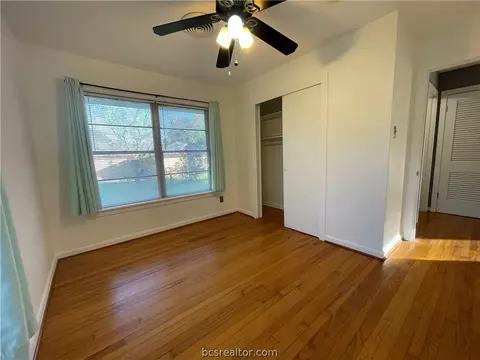 406 Olive St, Bryan, TX 77801 photo 9