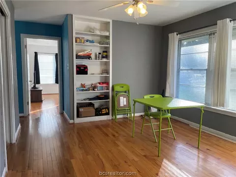 406 Olive St, Bryan, TX 77801 photo 4