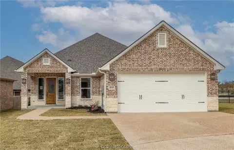 4648 S Stonecrest Ct, Bryan, TX 77808