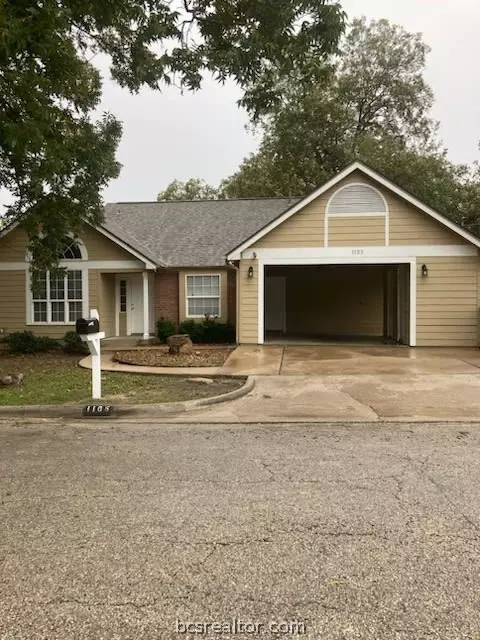 1105 E 24th St, Bryan, TX 77803 photo 2