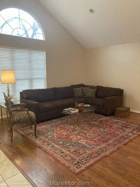 1105 E 24th St, Bryan, TX 77803 photo 4
