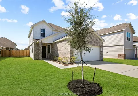 992 Rice Dr, Bryan, TX 77803 photo 2
