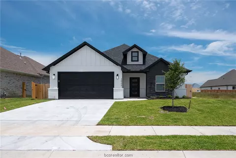 2908 Spector Dr, Bryan, TX 77808