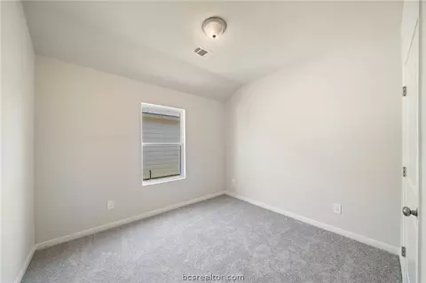 5517 Fox Bluff Dr, Bryan, TX 77807 photo 6