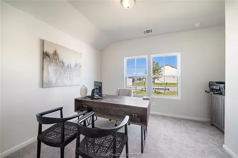 5517 Fox Bluff Dr, Bryan, TX 77807 photo 3