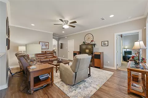 3208 Peterson Way, Bryan, TX 77802 photo 6