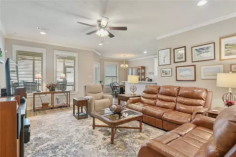 3208 Peterson Way, Bryan, TX 77802 photo 4