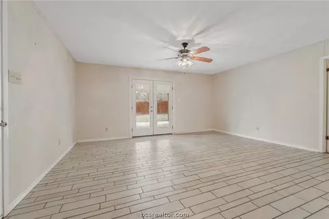 905 Stanfield Cir, Bryan, TX 77802 photo 15